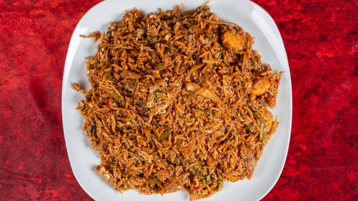 Schezwan Veg Noodles / Rice.